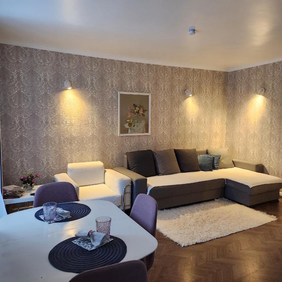 Charme Apartment Jelgava Exteriör bild